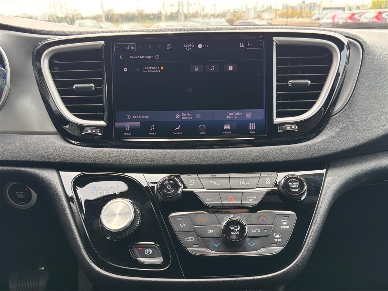 Chrysler Pacifica Select 2025