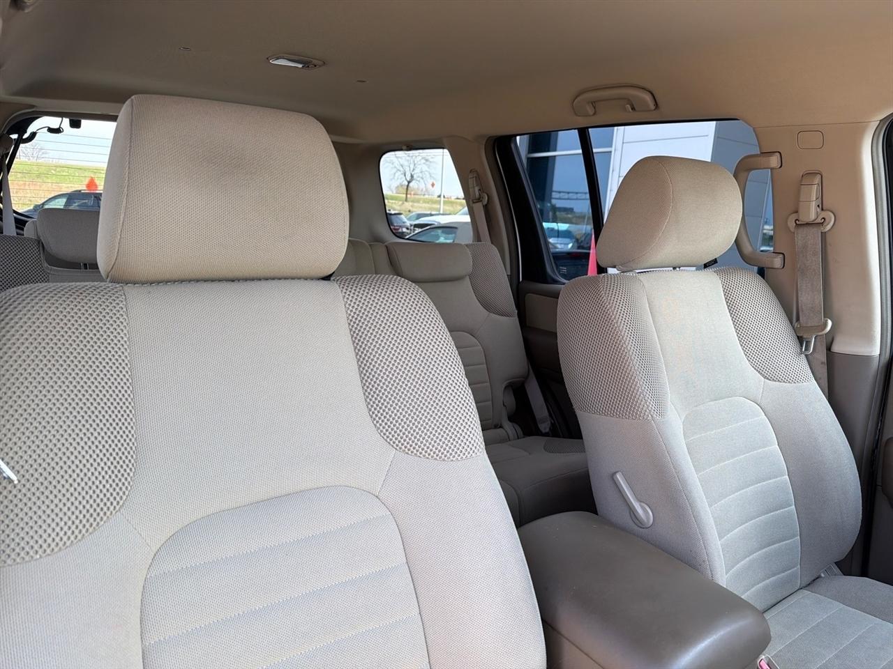 Nissan Pathfinder XE 4WD 2005