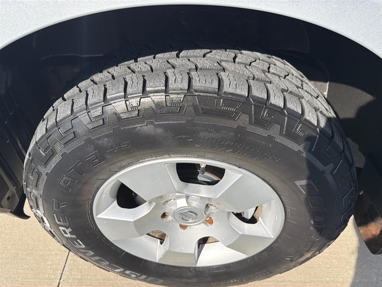 Nissan Pathfinder XE 4WD 2005