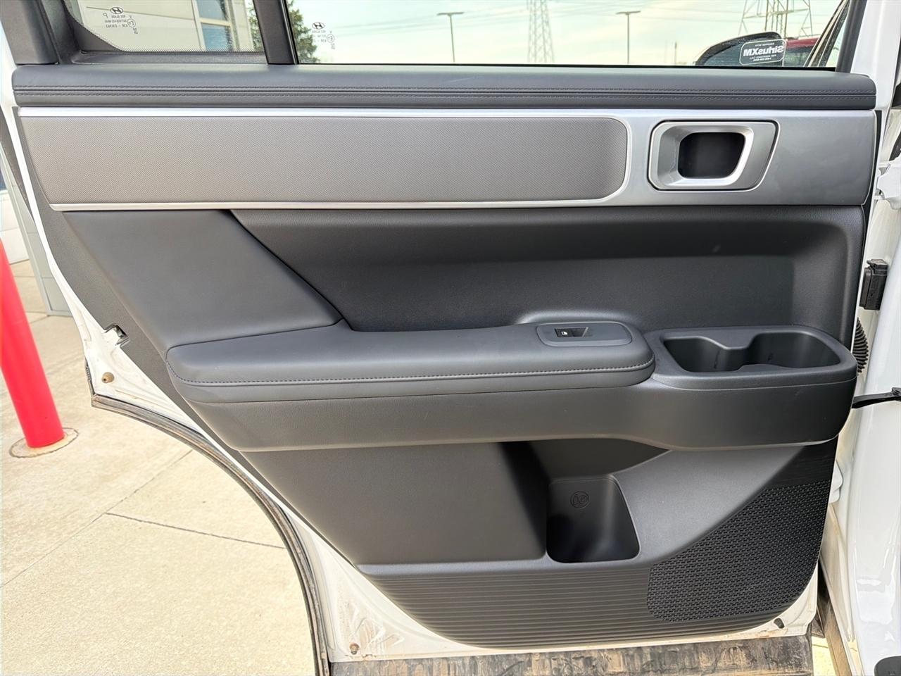 Hyundai Santa Fe SEL AWD 2026