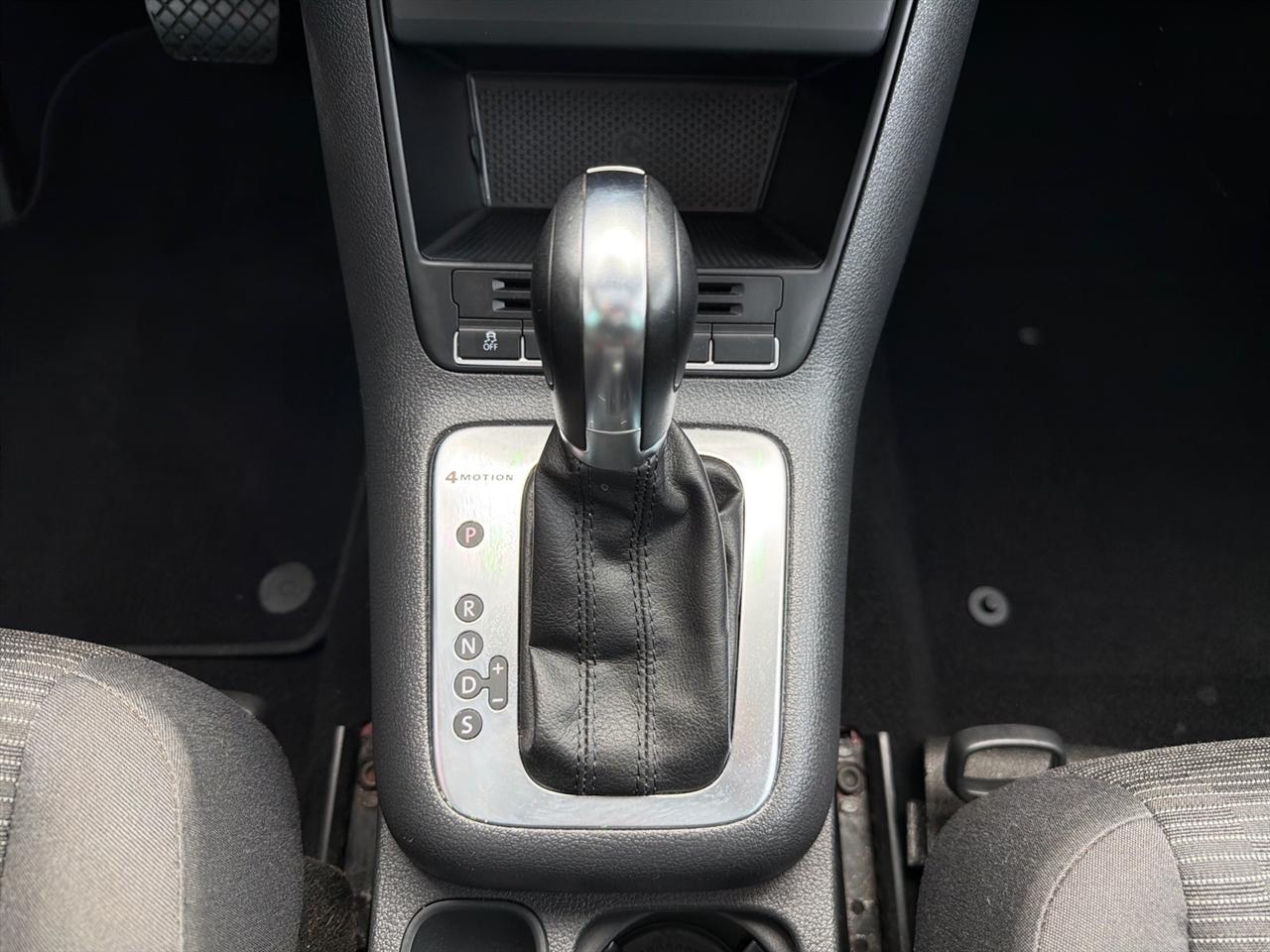 Volkswagen Tiguan S 4Motion 2012