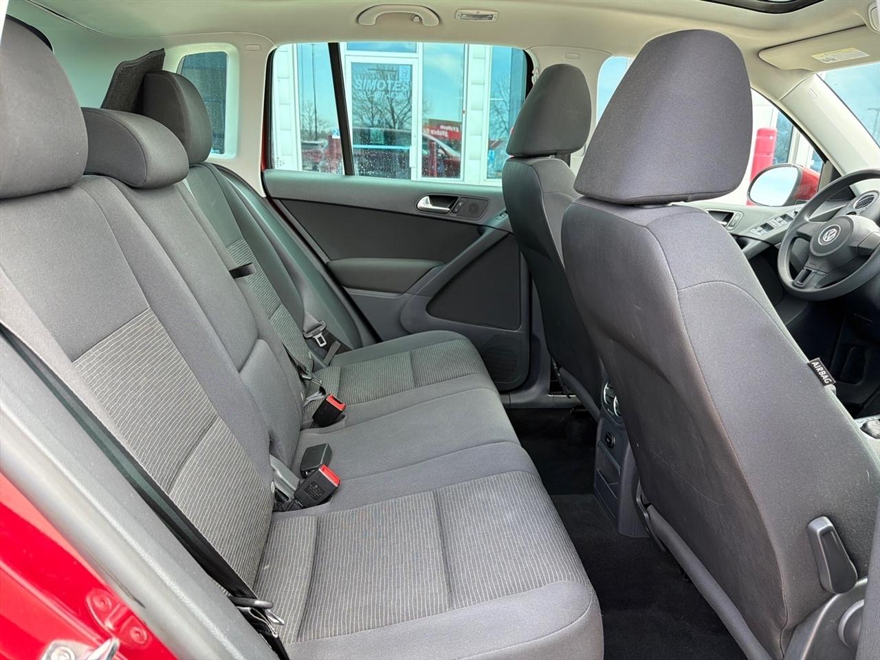 Volkswagen Tiguan S 4Motion 2012