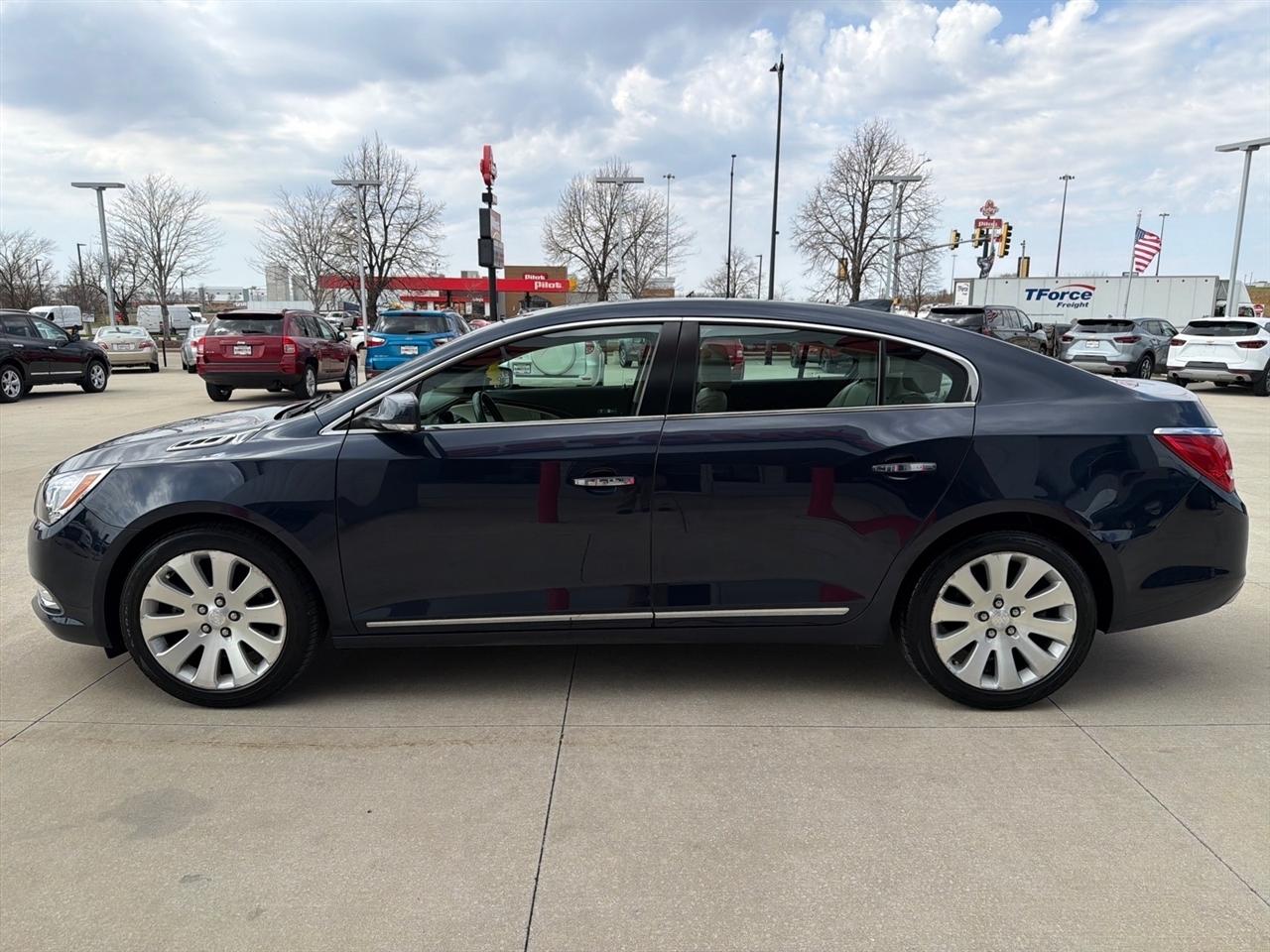Buick LaCrosse Leather Package AWD 2016