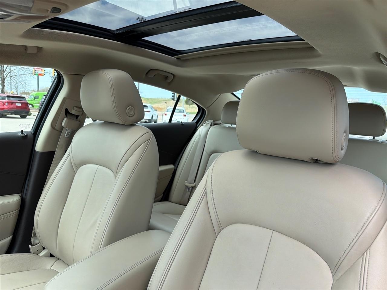 Buick LaCrosse Leather Package AWD 2016