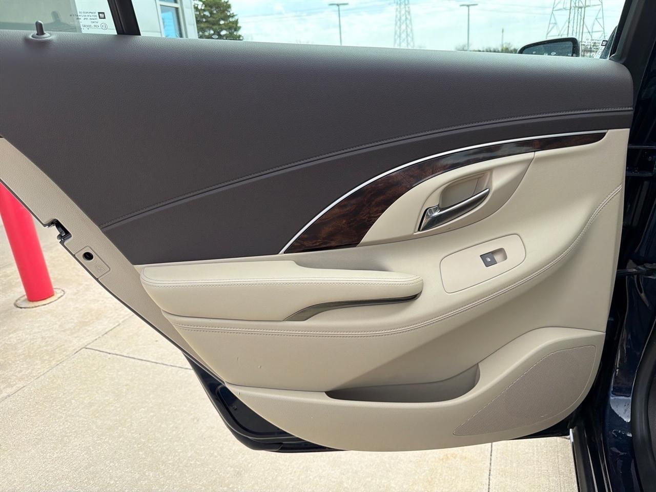 Buick LaCrosse Leather Package AWD 2016