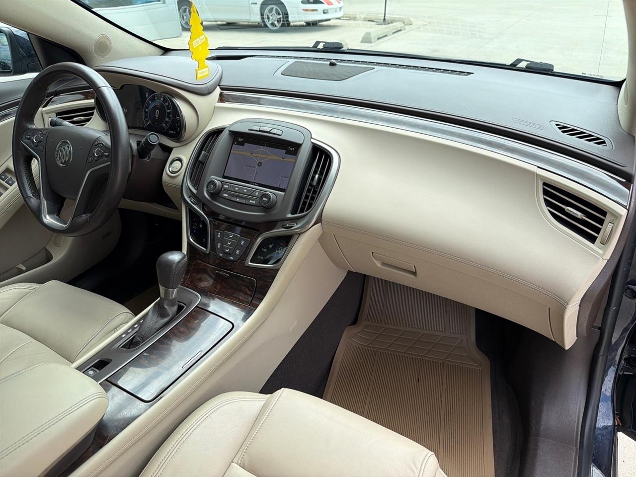 Buick LaCrosse Leather Package AWD 2016