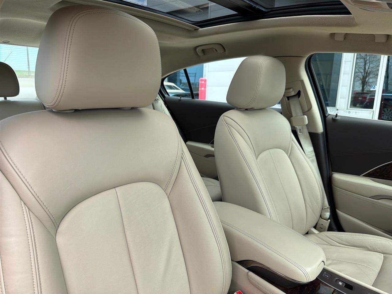 Buick LaCrosse Leather Package AWD 2016