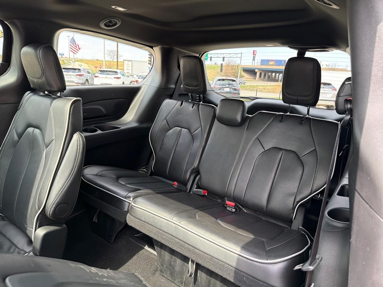 Chrysler Pacifica Limited 2026