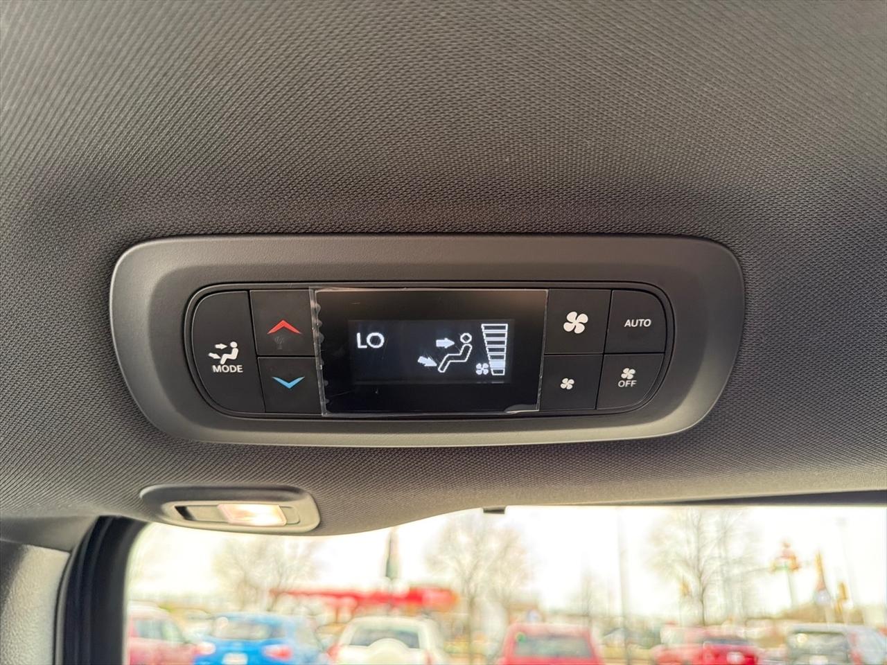 Chrysler Pacifica Limited 2026