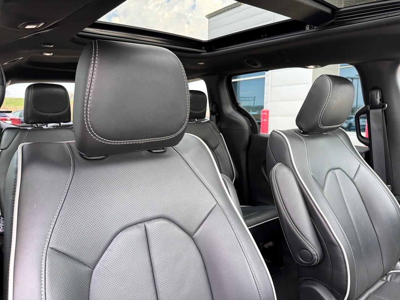 Chrysler Pacifica Limited 2026