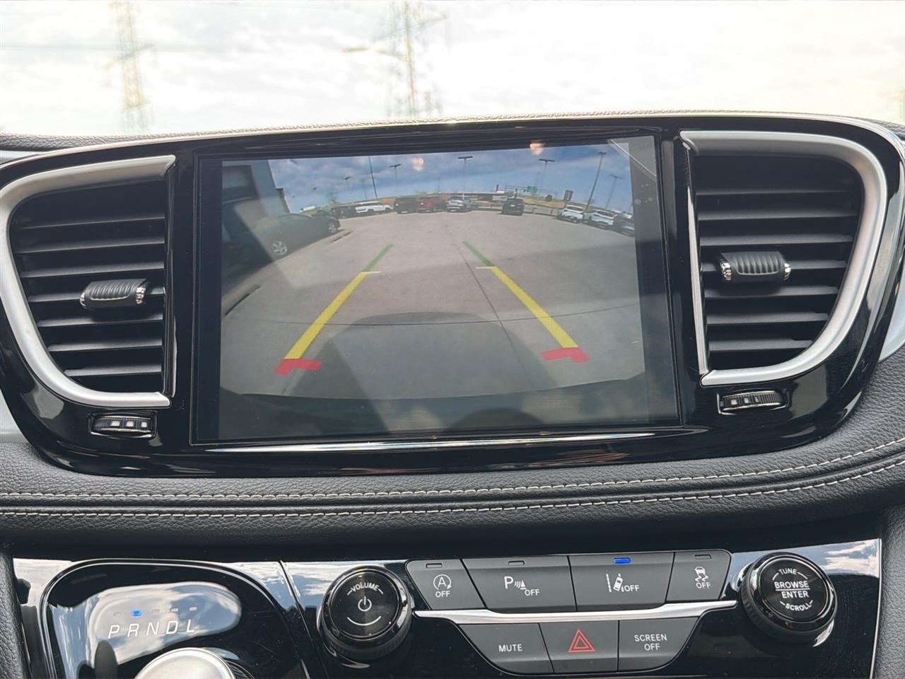 Chrysler Pacifica Limited 2026