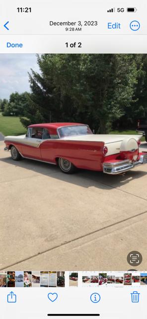 Ford Skyliner  1957