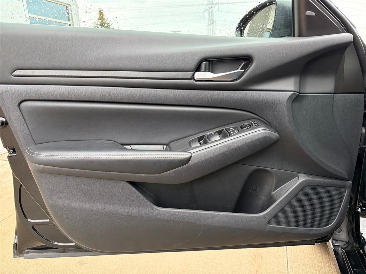 Nissan Altima 2.5 SV 2025