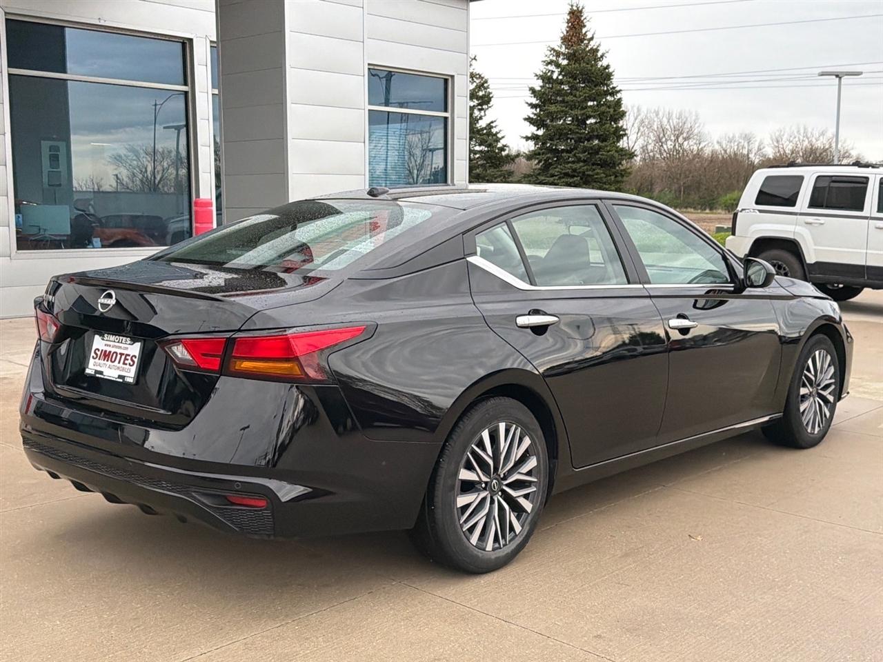 Nissan Altima 2.5 SV 2025