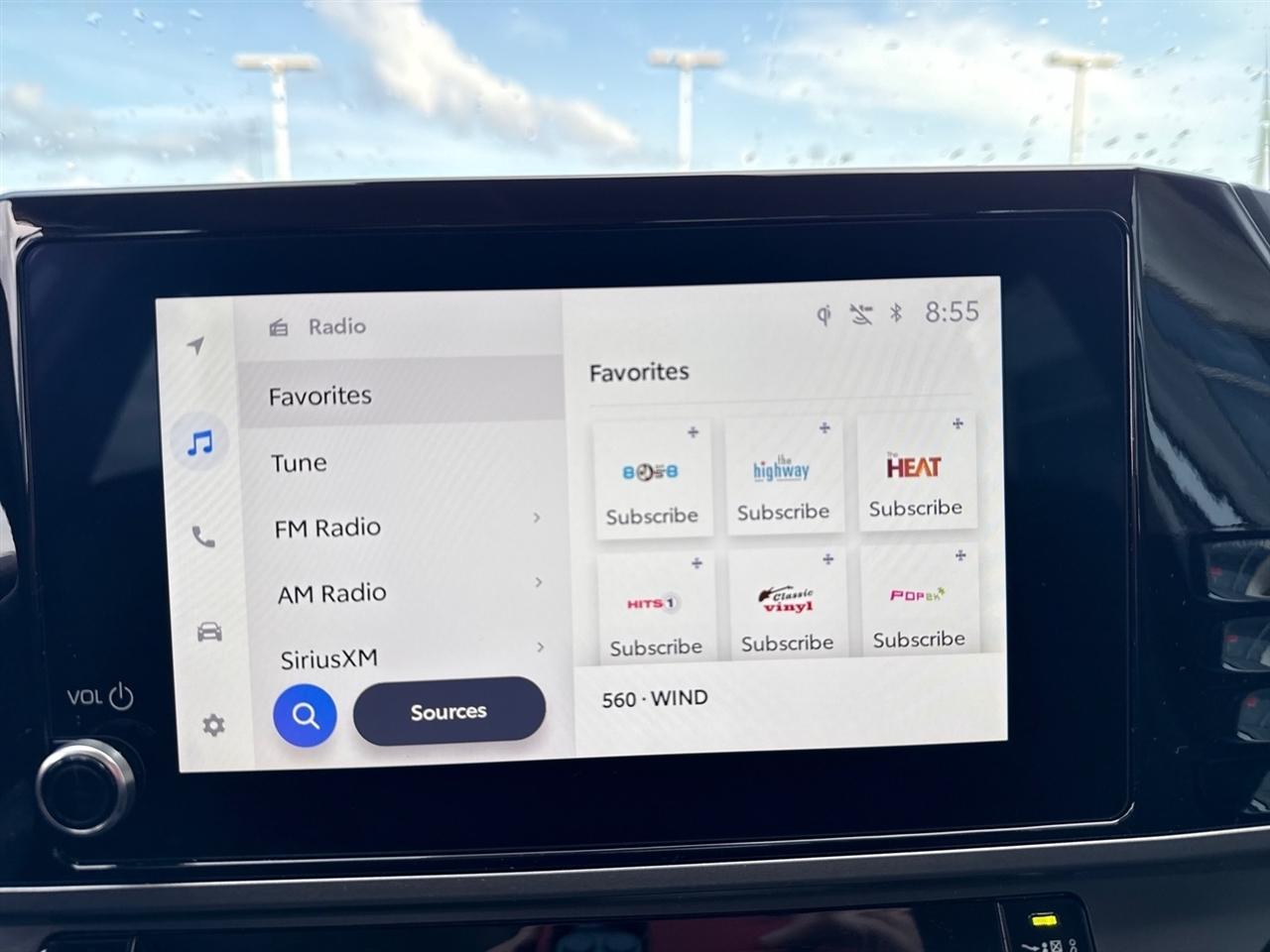 Toyota Camry Hybrid XLE 2026