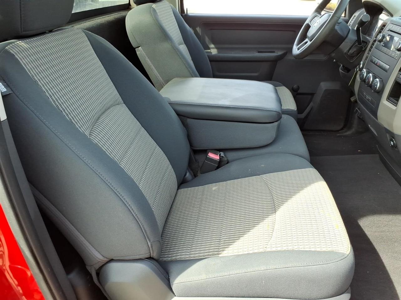 RAM 1500 ST SWB 4WD 2012