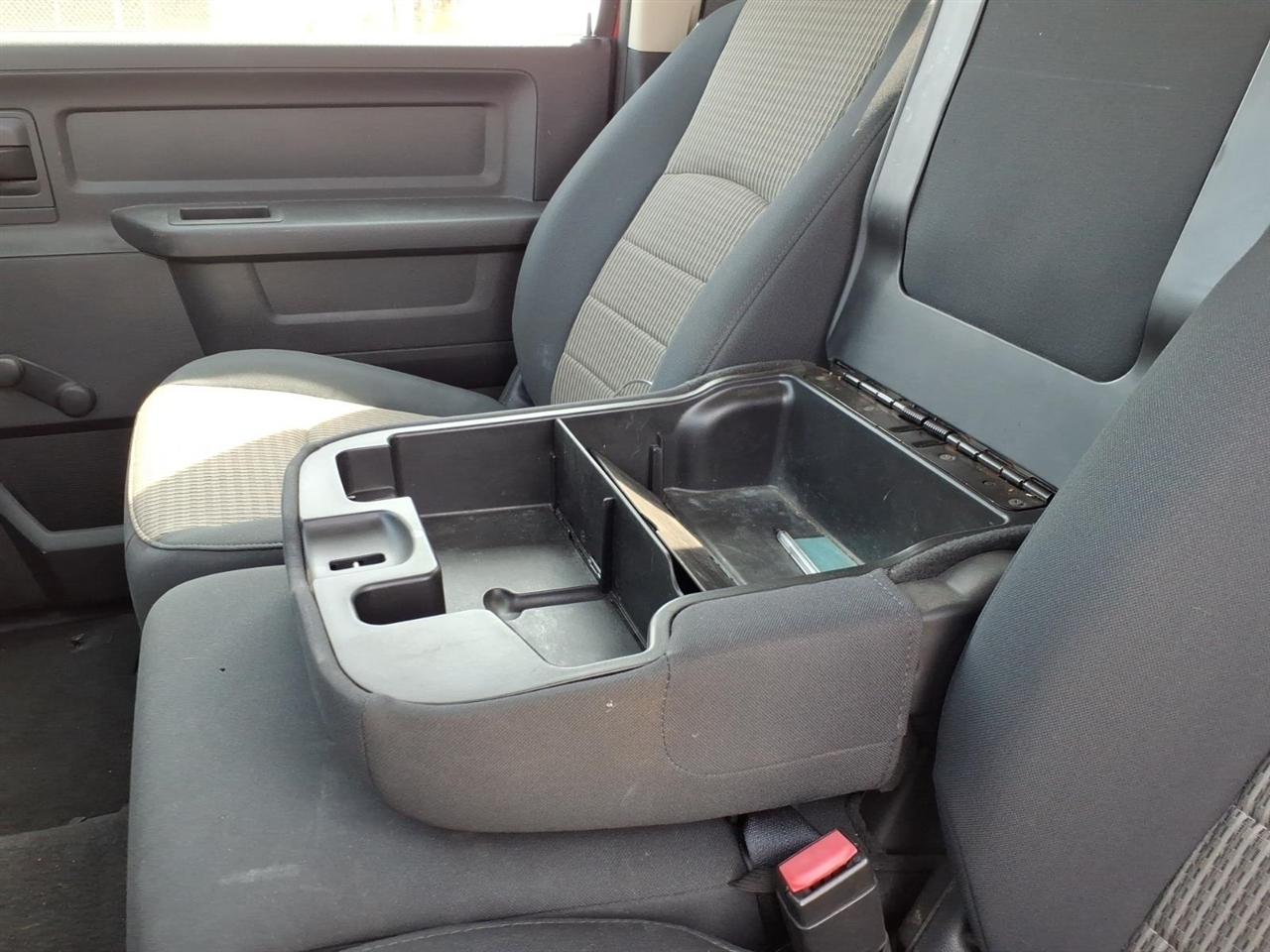 RAM 1500 ST SWB 4WD 2012