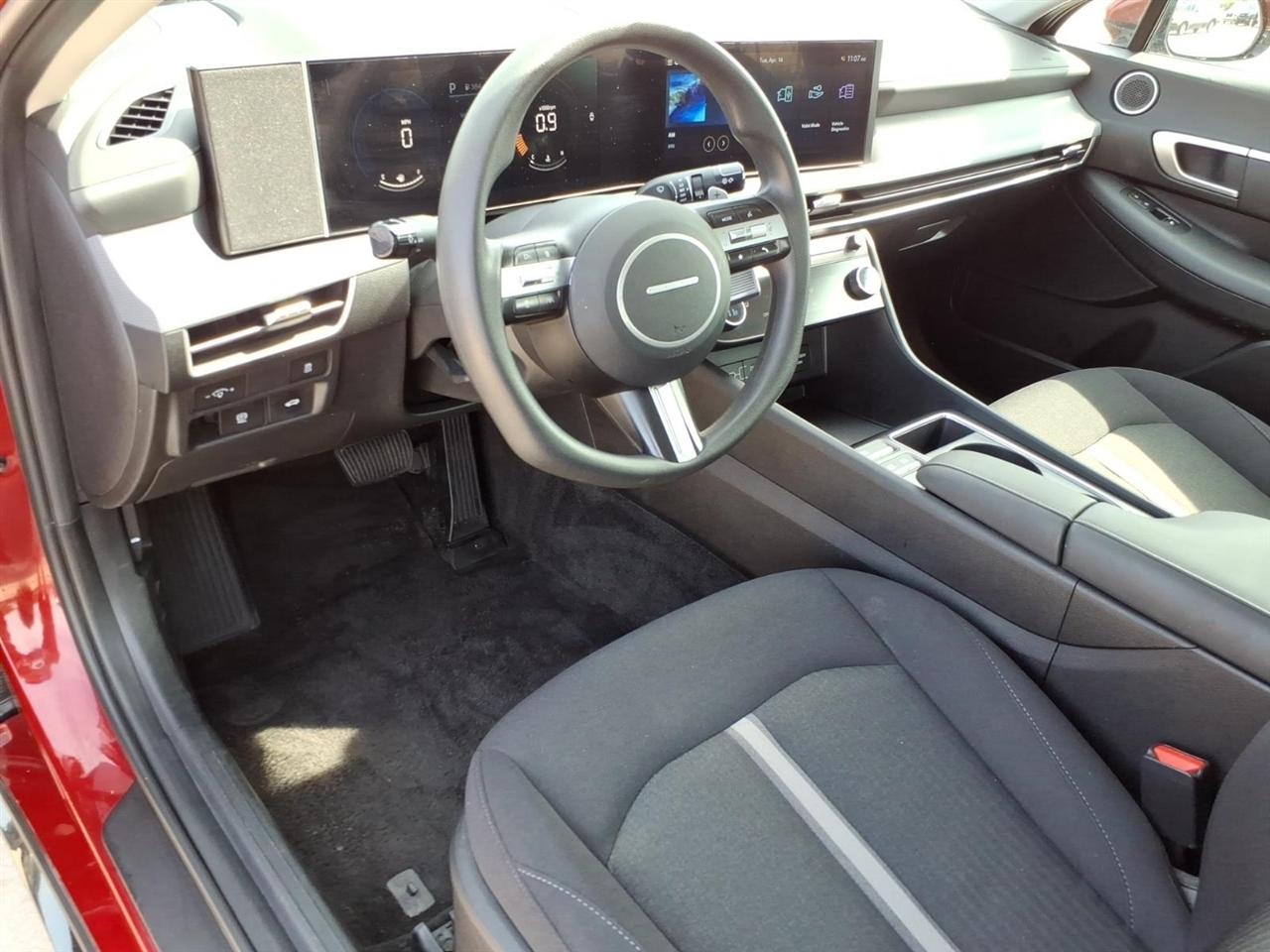 Hyundai Sonata SEL 2025