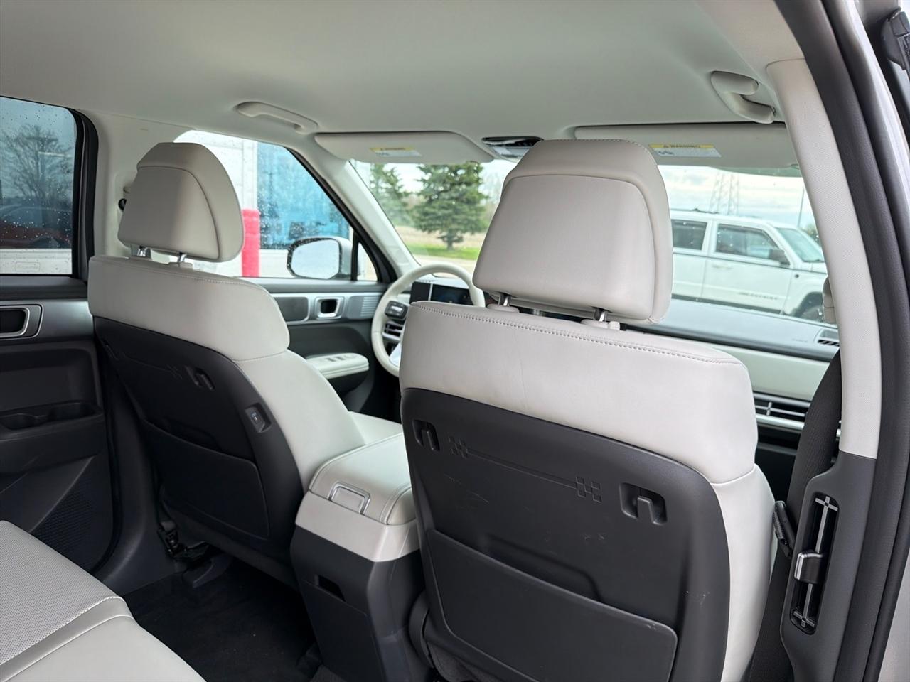 Hyundai Santa Fe SEL AWD 2026