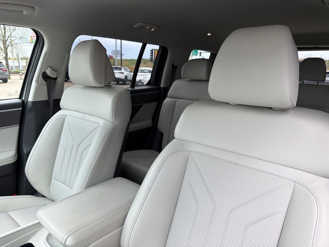 Hyundai Santa Fe SEL AWD 2026