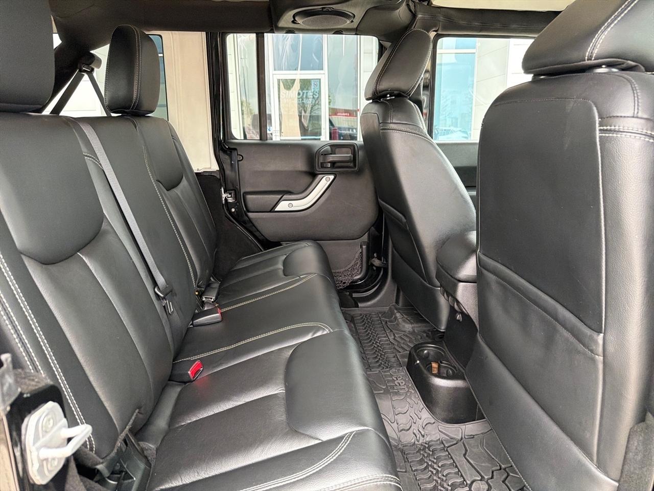 Jeep Wrangler Unlimited Rubicon 4WD 2014