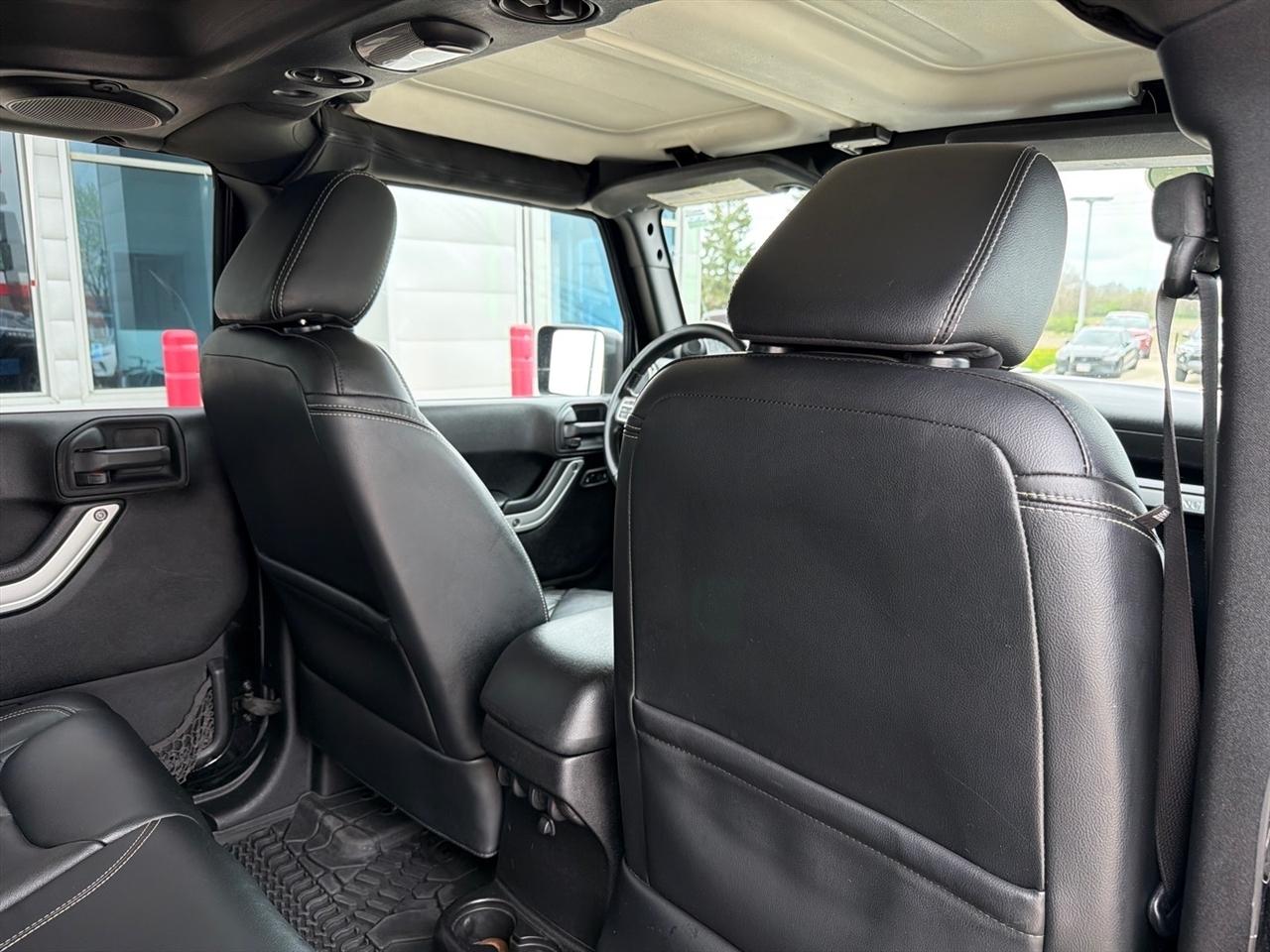 Jeep Wrangler Unlimited Rubicon 4WD 2014