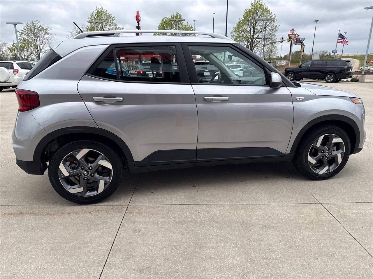 Hyundai Venue SEL 2025