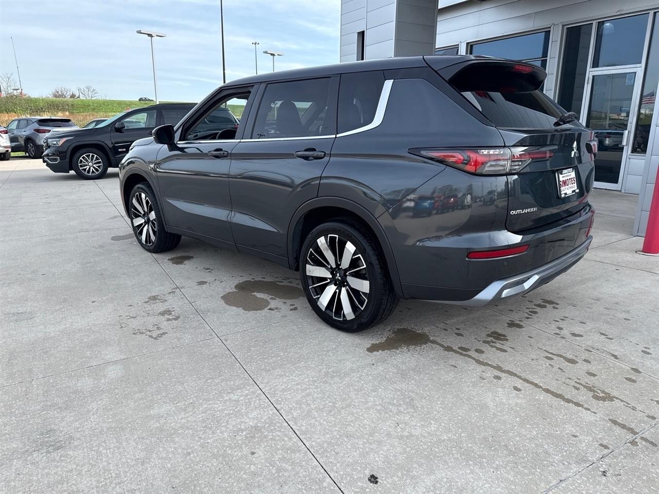 Mitsubishi Outlander SE 4WD 2025