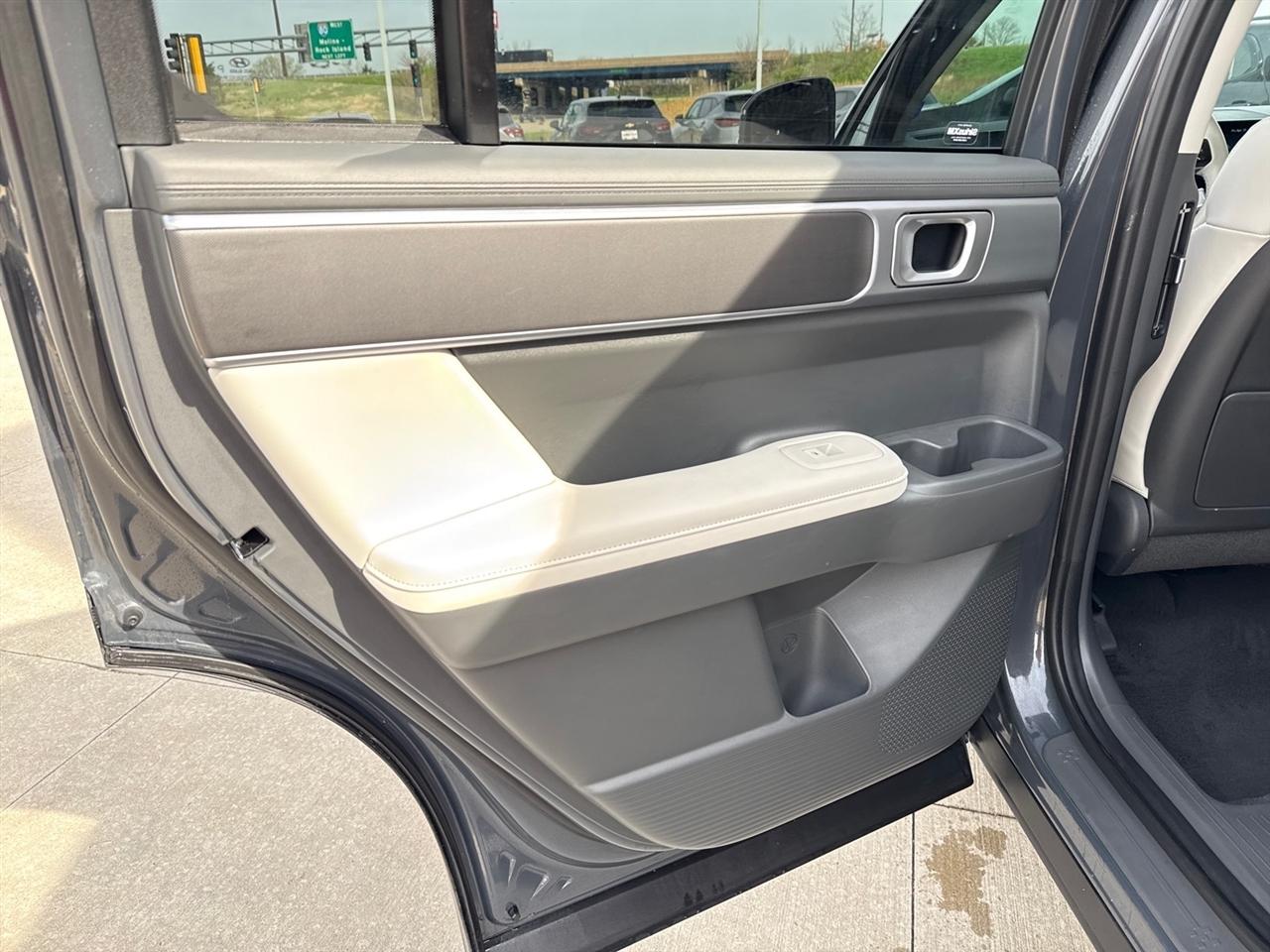 Hyundai Santa Fe SEL AWD 2026