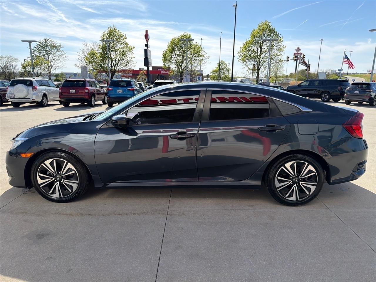 Honda Civic EX-T Sedan CVT 2016