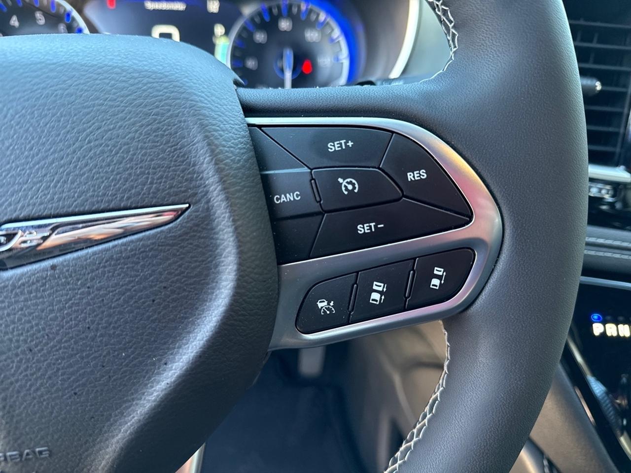 Chrysler Pacifica Limited 2026