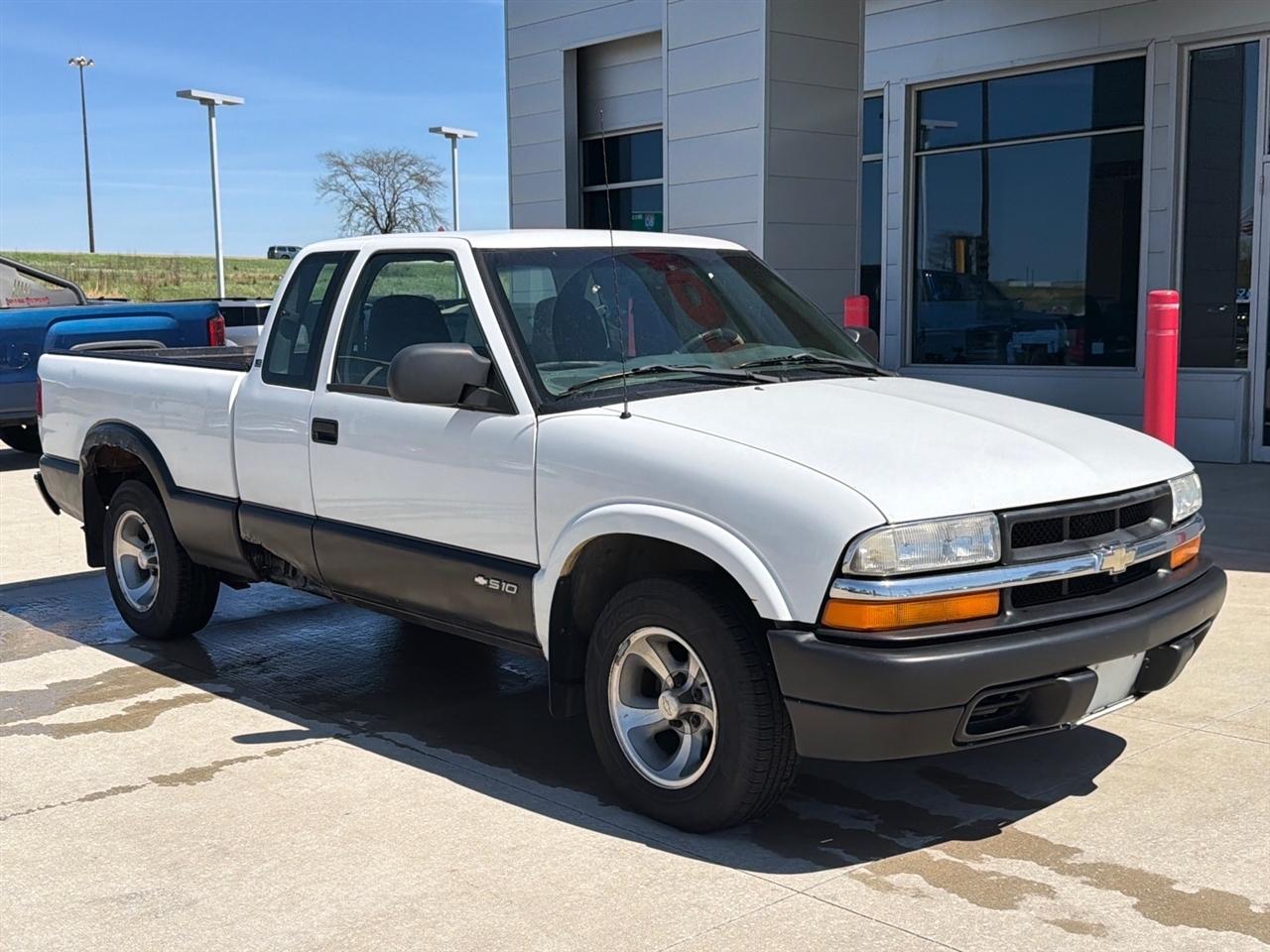 Chevrolet S10 Pickup LS Ext. Cab 2WD 2001