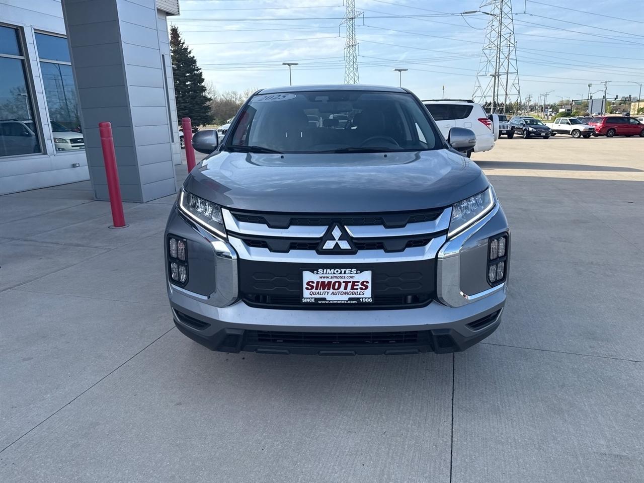 Mitsubishi Outlander Sport 2.0 ES 4WD 2025