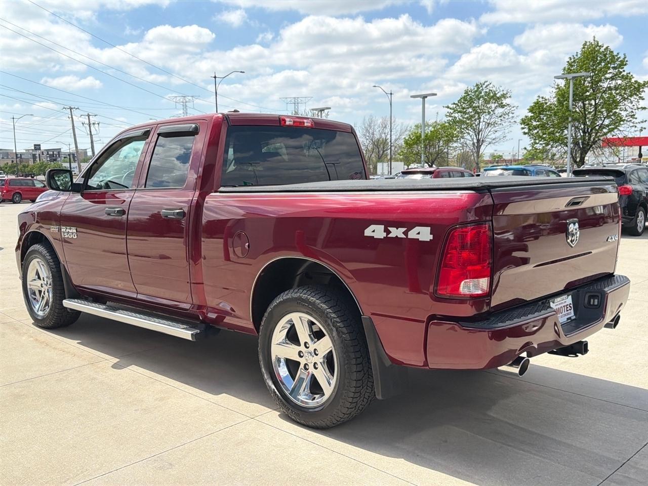 RAM 1500 Tradesman Quad Cab 4WD 2018