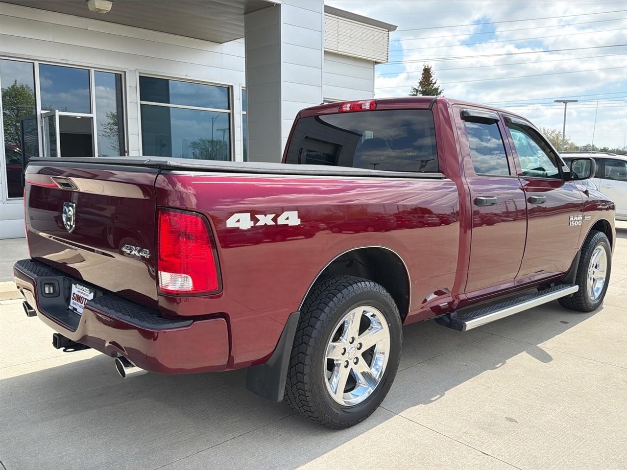 RAM 1500 Tradesman Quad Cab 4WD 2018