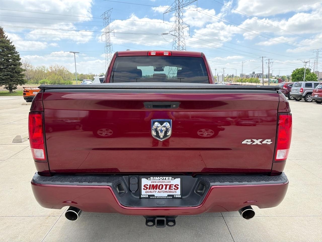 RAM 1500 Tradesman Quad Cab 4WD 2018