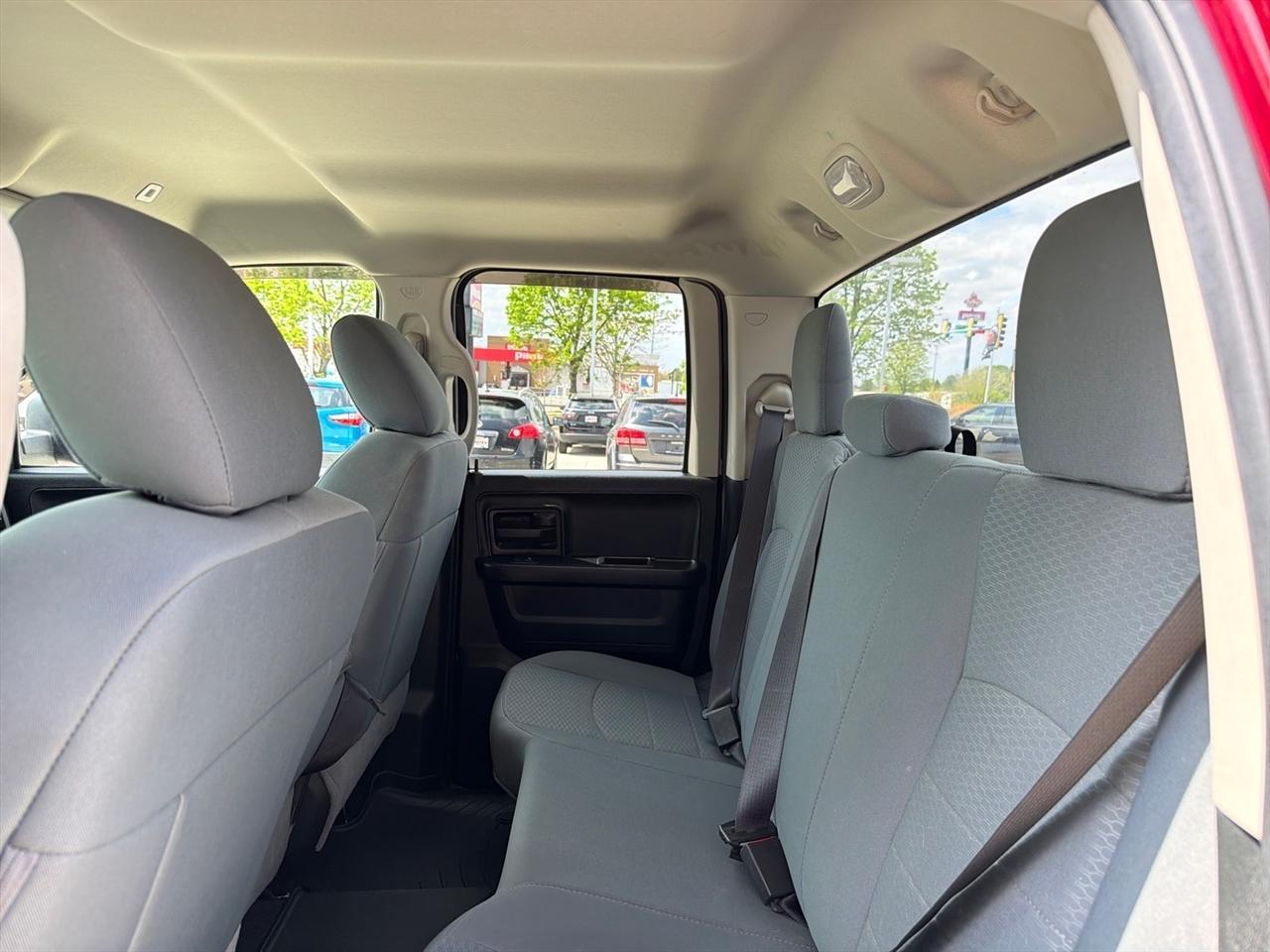 RAM 1500 Tradesman Quad Cab 4WD 2018