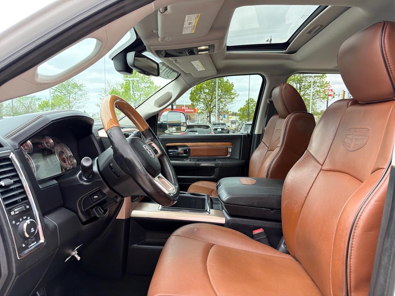 RAM 2500 Longhorn Crew Cab SWB 4WD 2014