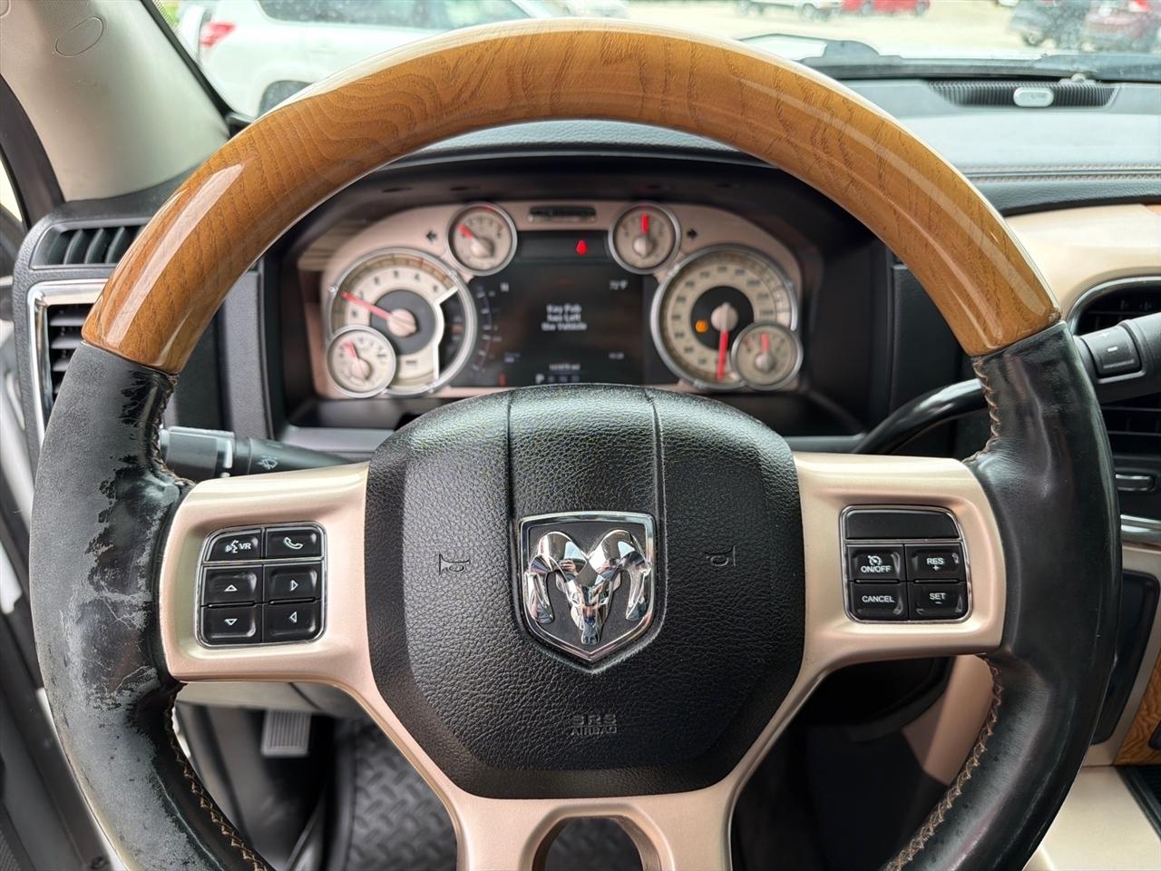 RAM 2500 Longhorn Crew Cab SWB 4WD 2014