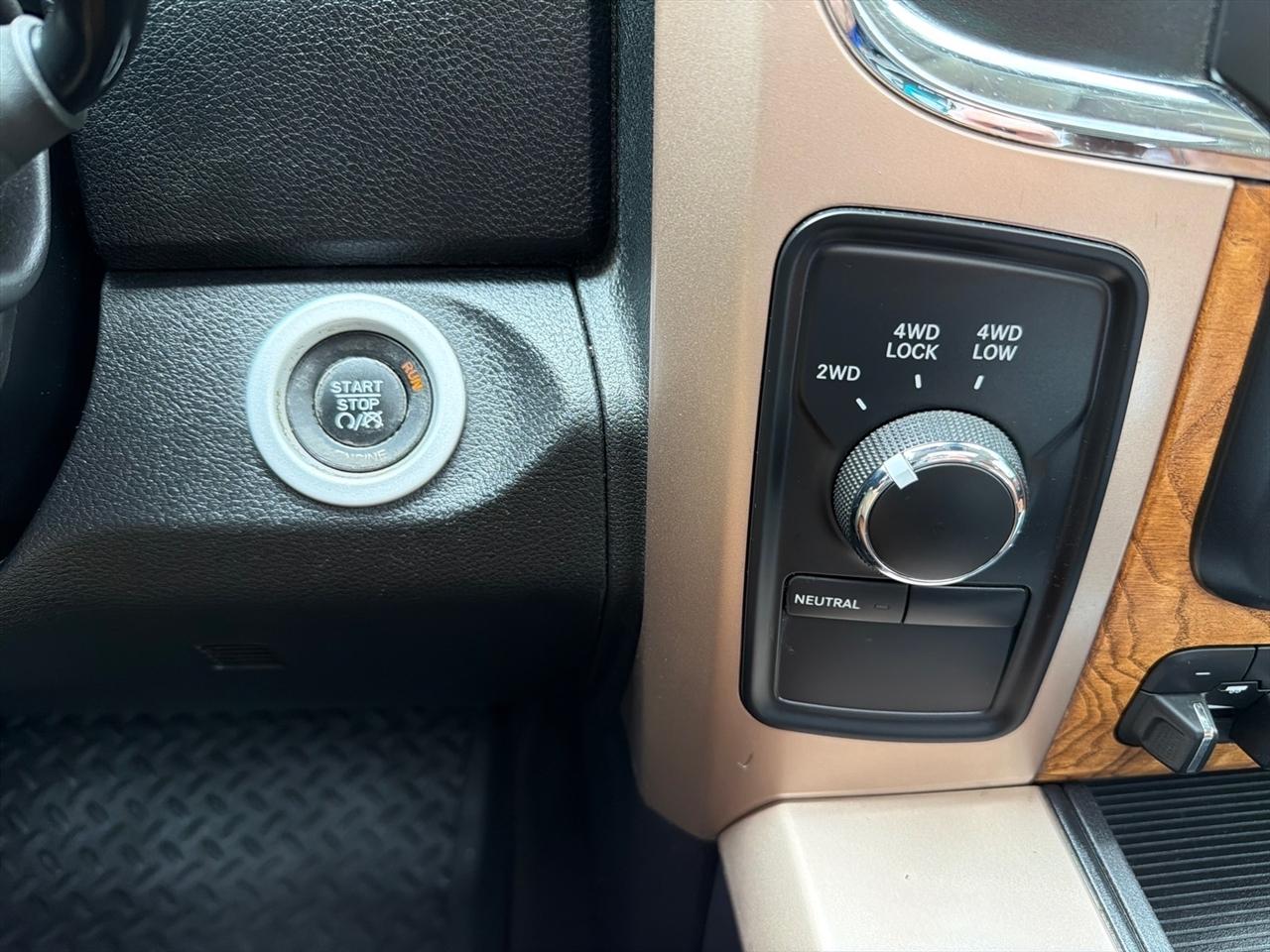 RAM 2500 Longhorn Crew Cab SWB 4WD 2014