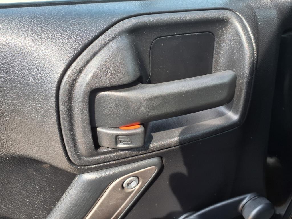 Jeep Wrangler Sport 4WD 2013