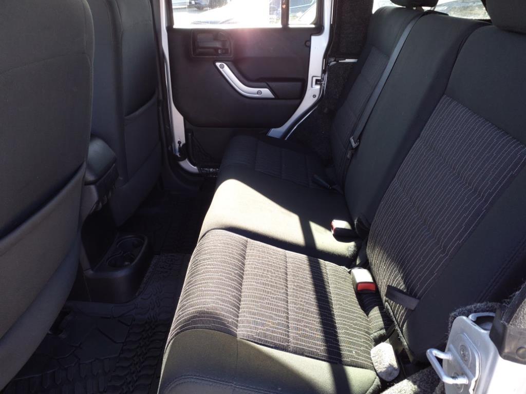 Jeep Wrangler Unlimited Rubicon 4WD 2012