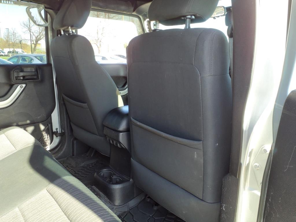 Jeep Wrangler Unlimited Rubicon 4WD 2012