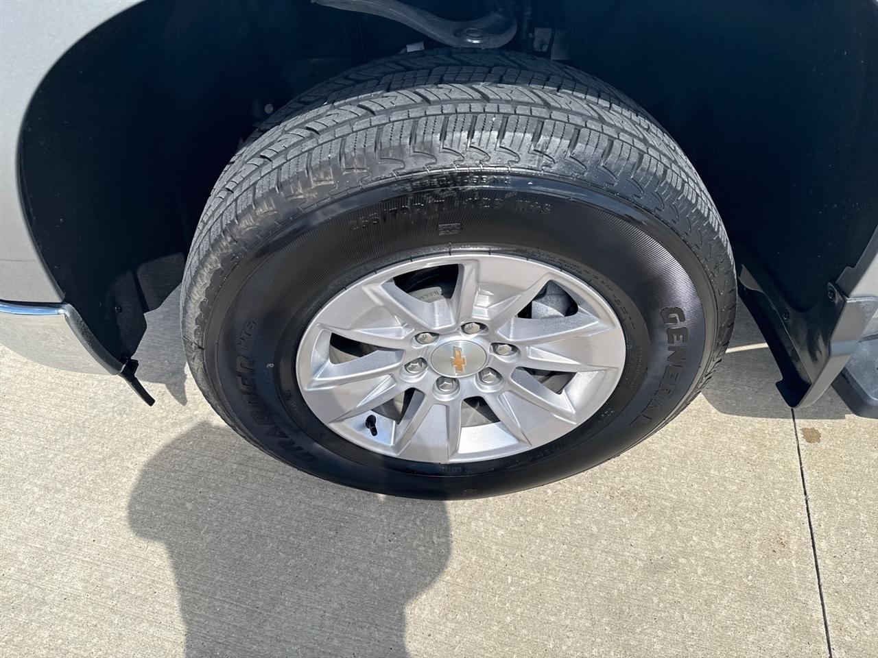 Chevrolet Silverado 1500 LT Crew Cab 4WD 2026