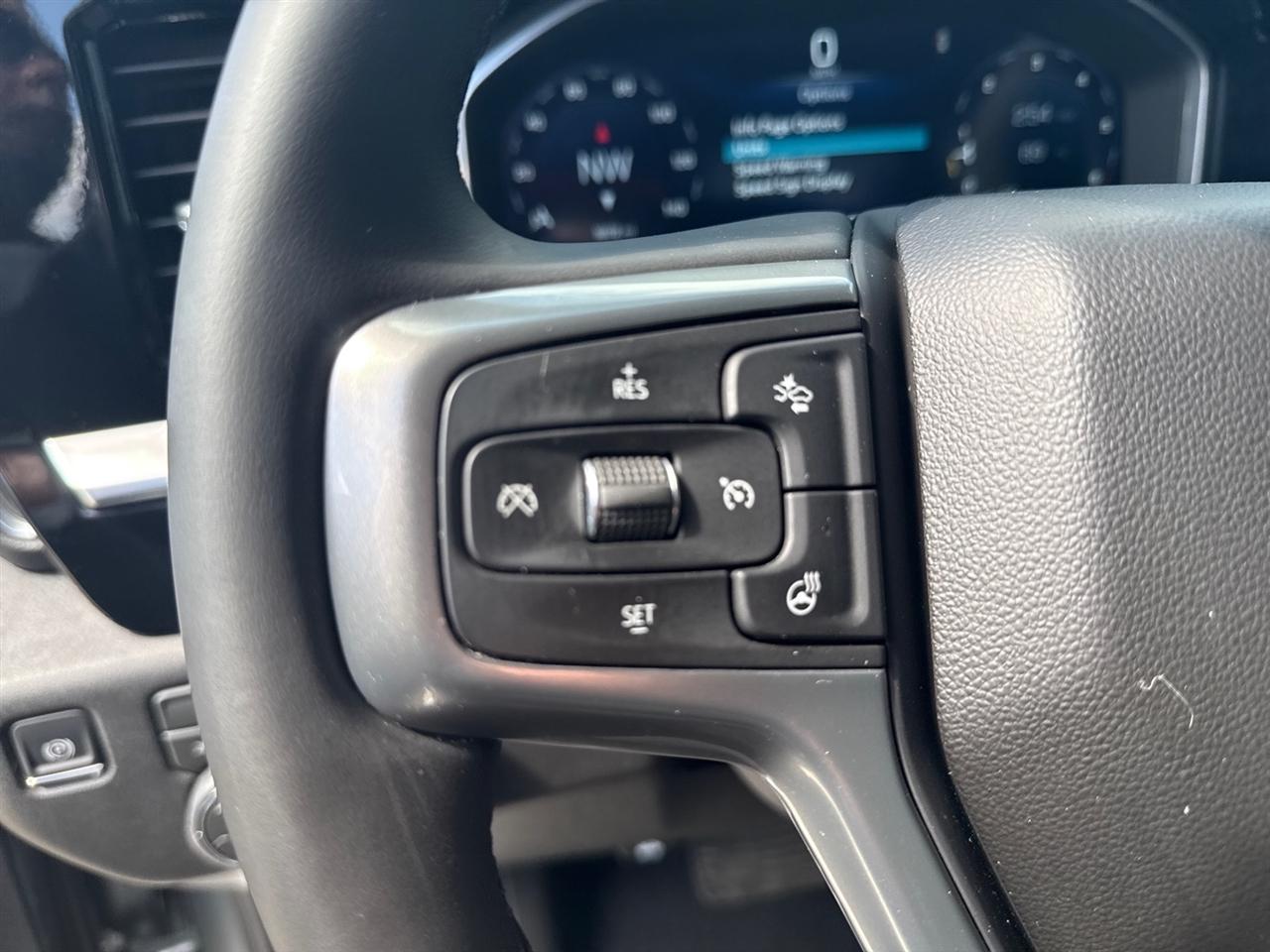 Chevrolet Silverado 1500 LT Crew Cab 4WD 2026