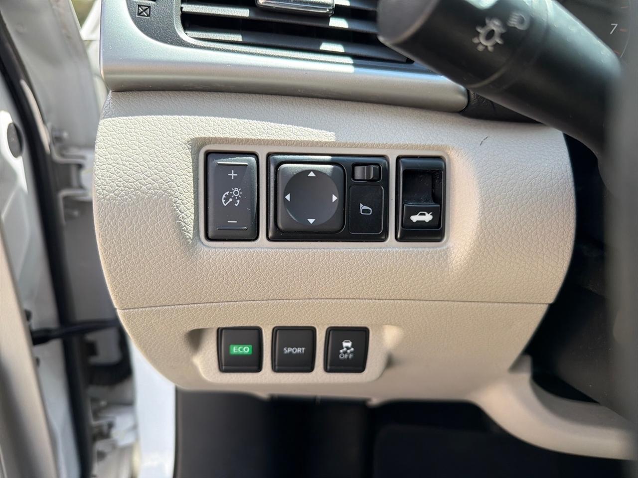 Nissan Sentra S 2016