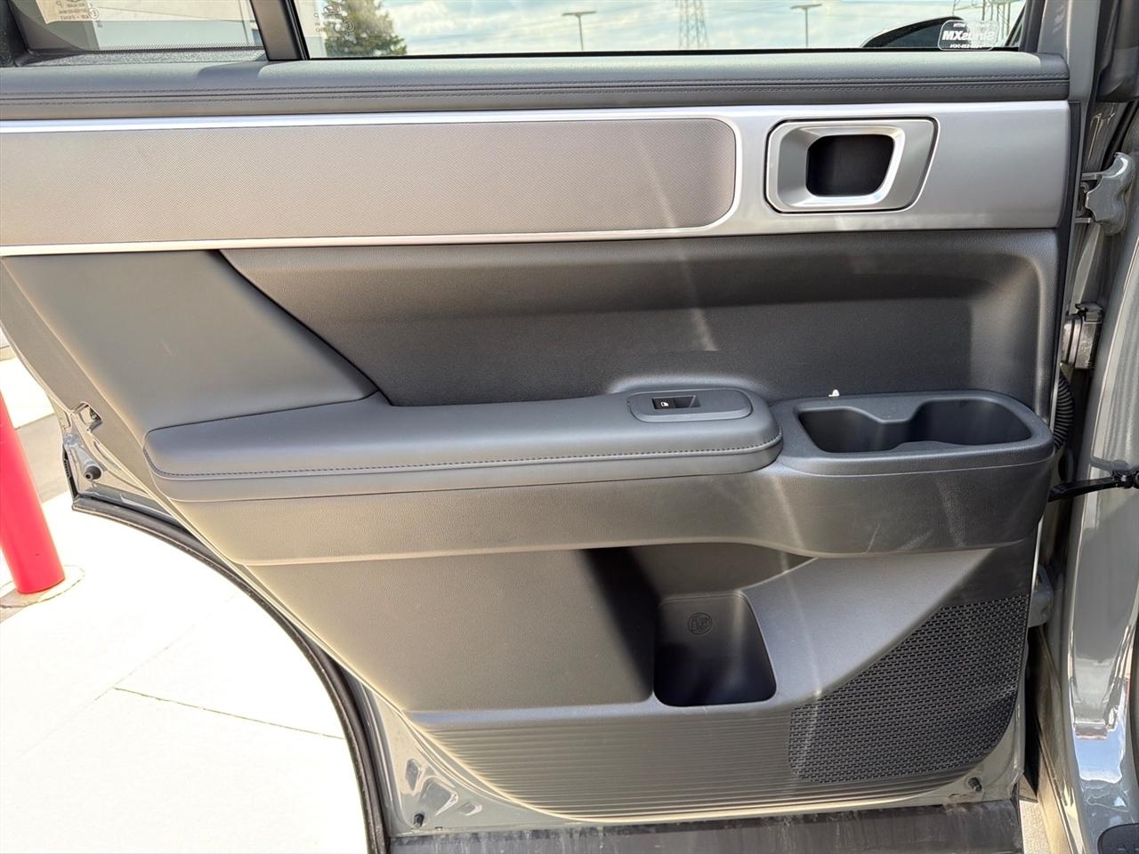 Hyundai Santa Fe SEL AWD 2026