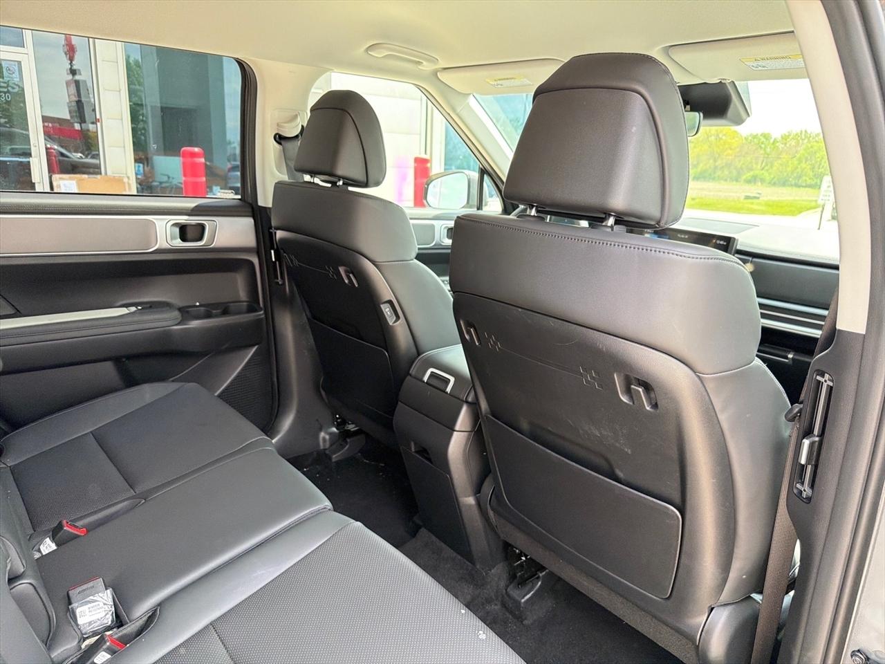 Hyundai Santa Fe SEL AWD 2026