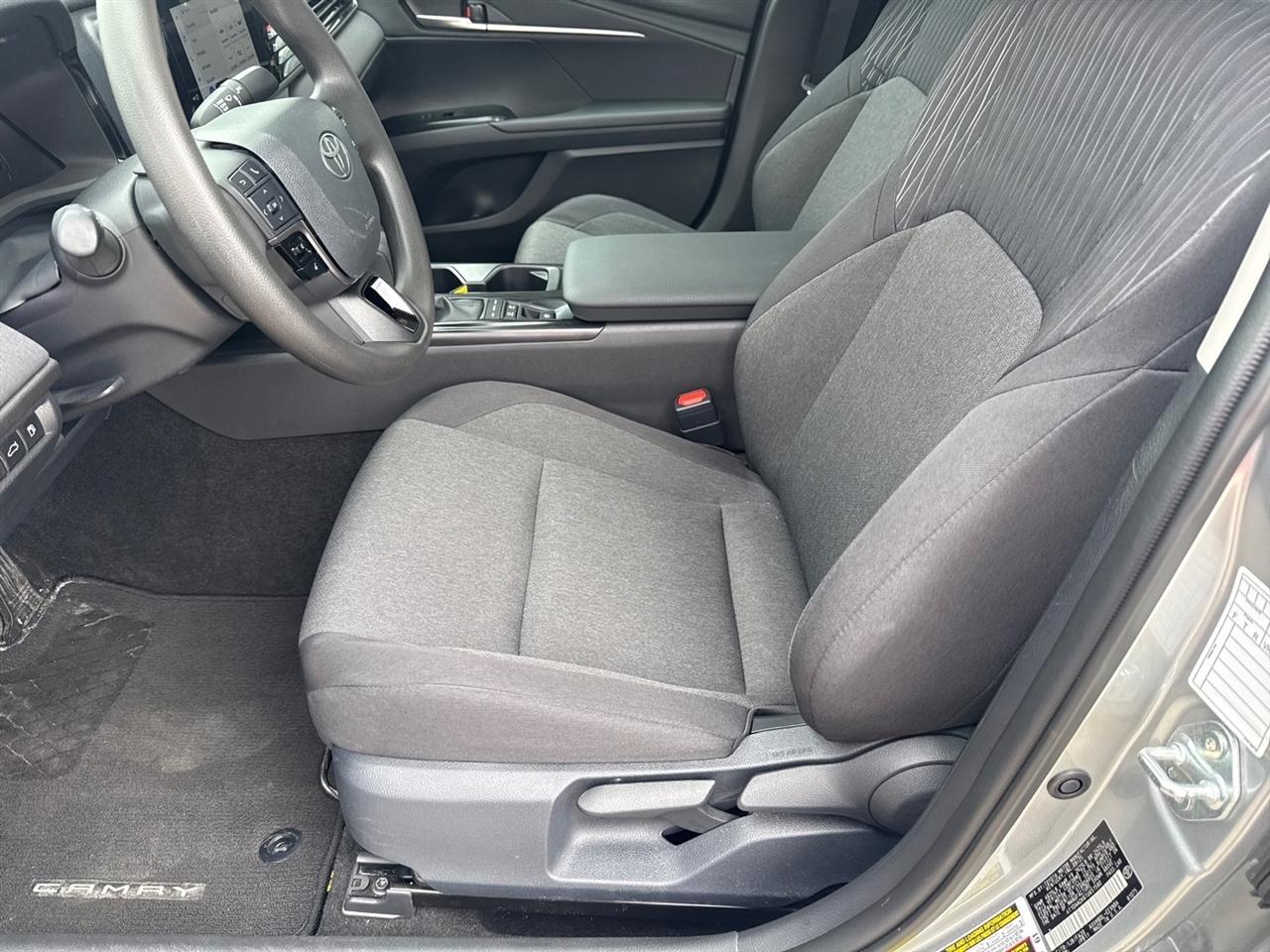 Toyota Camry Hybrid XLE 2026