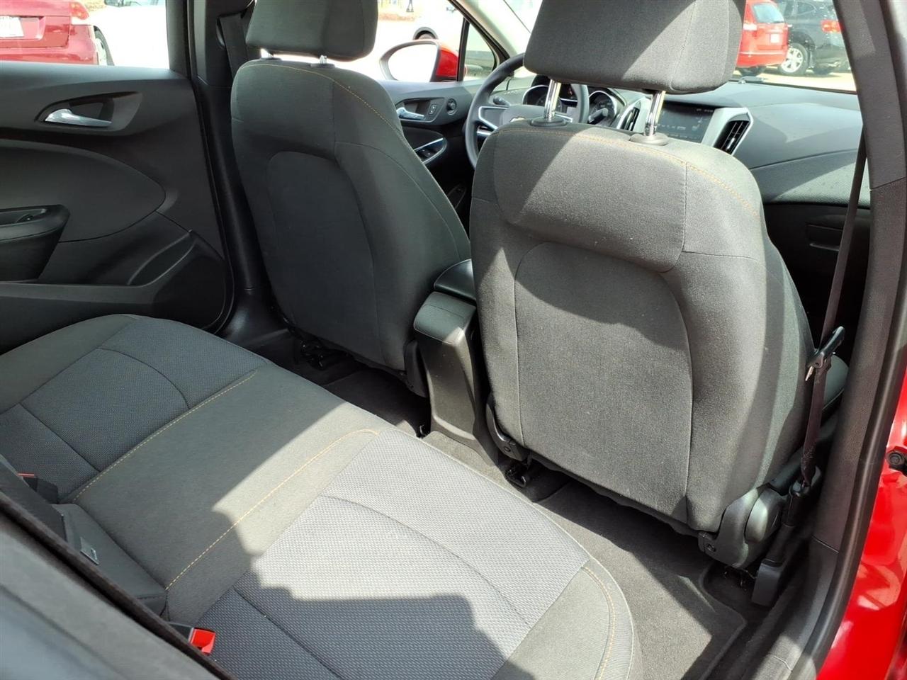 Chevrolet Cruze LS Auto 2018